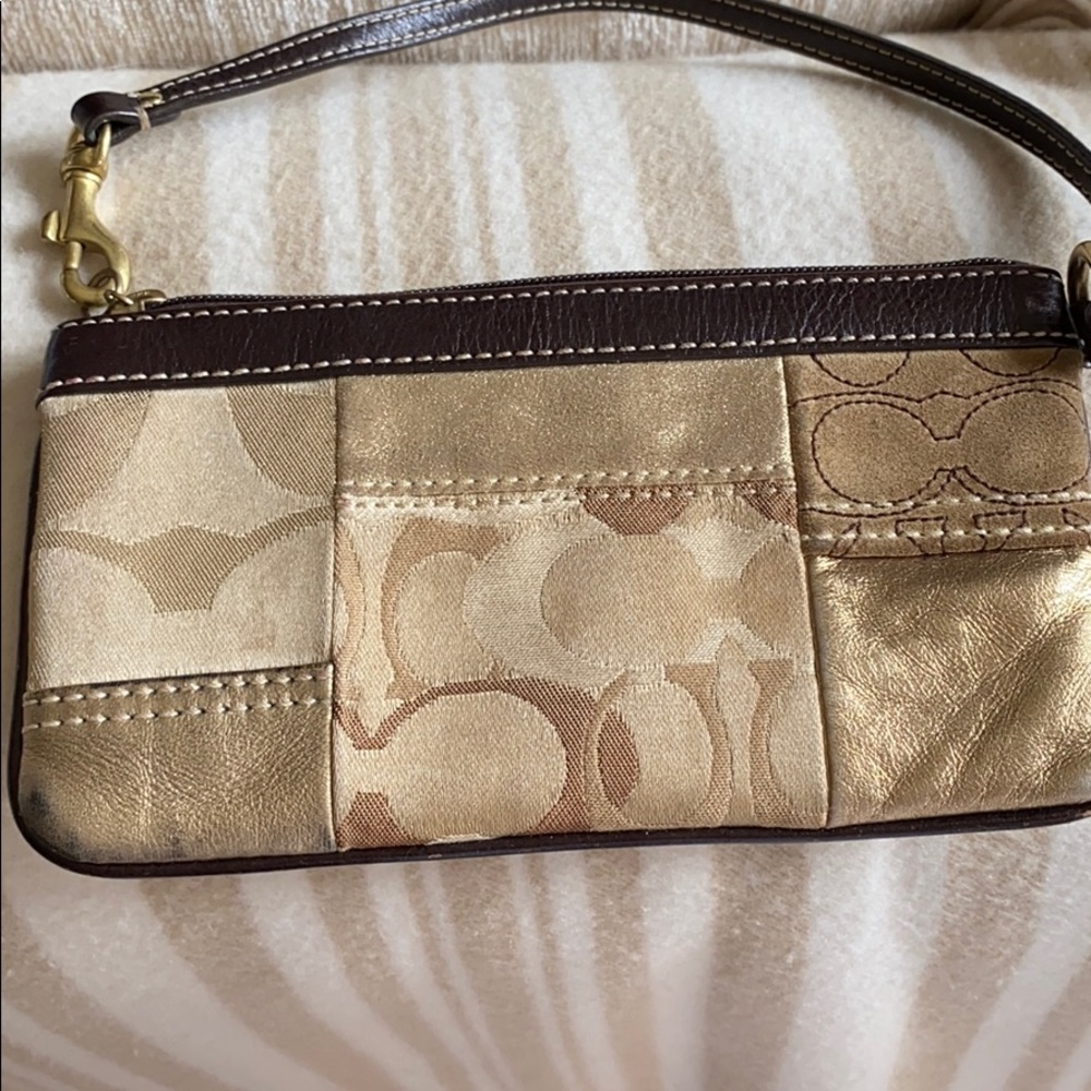 Authentic Patchwork Coach Leather Wristlet Purse - image 4
